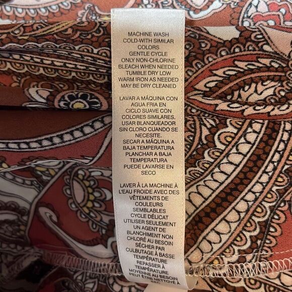 Chico’s Fall Rust/Cream Paisley Medallion Long Sleeve Blouse Size 2 - Picture 11 of 11